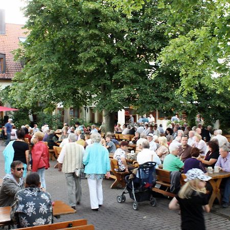 Brauerei Gasthof Kraus Hirschaid Buitenkant foto